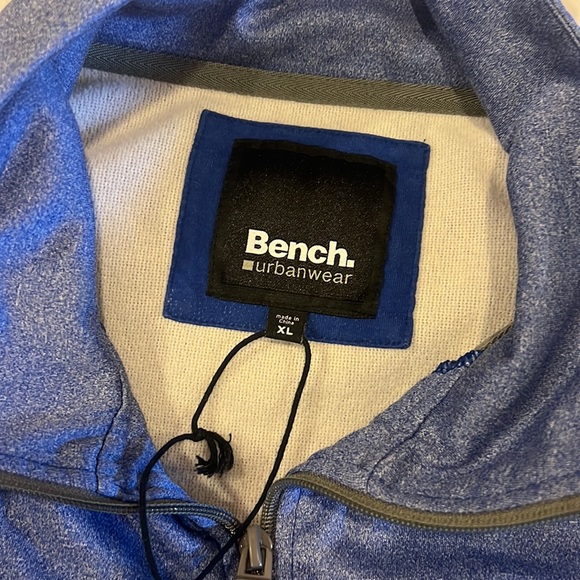 Bench. jacket - Picture 2 of 5